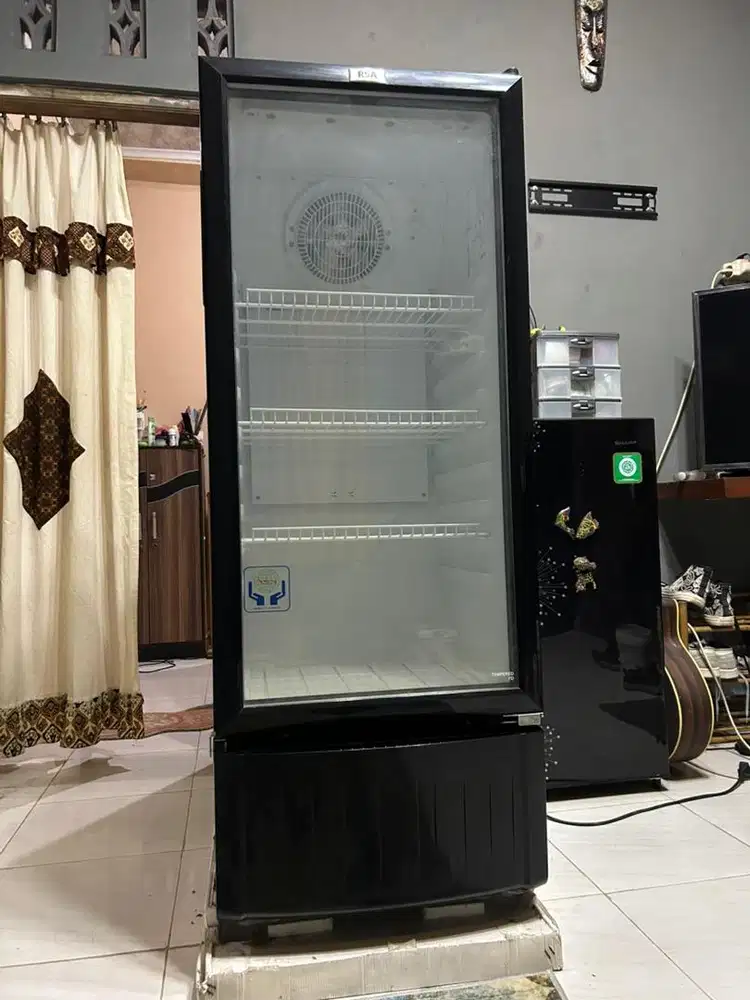 Lemari pendingin pintu kaca RSA Agate- 200.N (3 Rak)