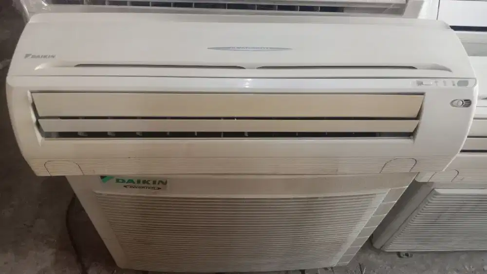 AC daikin inferter 1,1/2pk ori