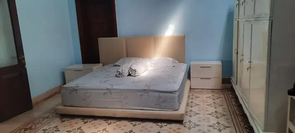 Ranjang tempat tidur