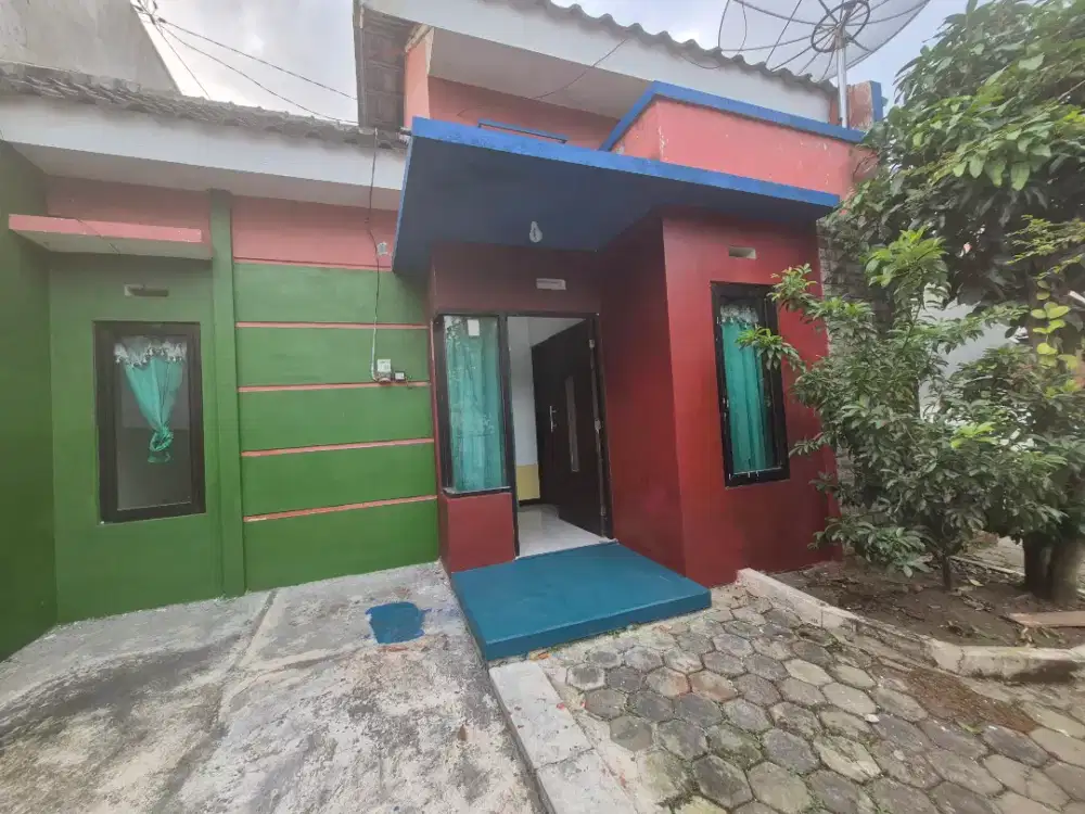 Di Sewakan Rumah Tenang dari kesibukan luas tanah 126 dapur 26 m²