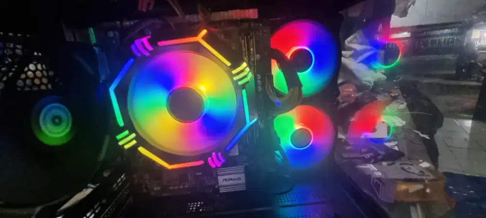 Cpu ryzen 3 2200G casing cube gaming siap game