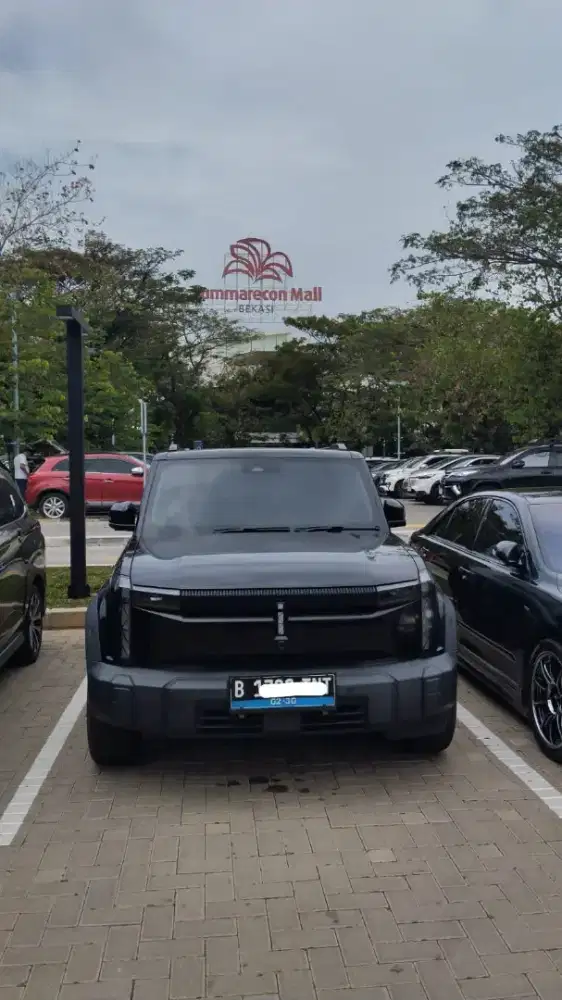 J6 IWD HITAM NIK 2025