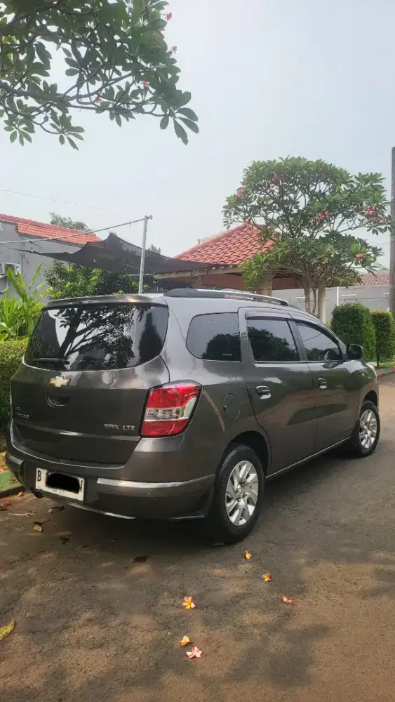 Chevrolet Spin Ltz 2013 AT