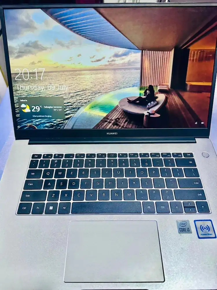 Huawei Matebook D15 i3