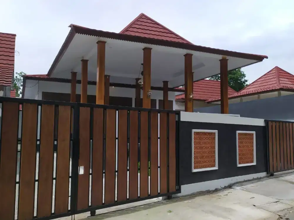 Rumah Joglo Modern dengan Kolam Renang di Prambanan - Nyaman untuk Tinggal & Menjanjikan untuk Investasi!