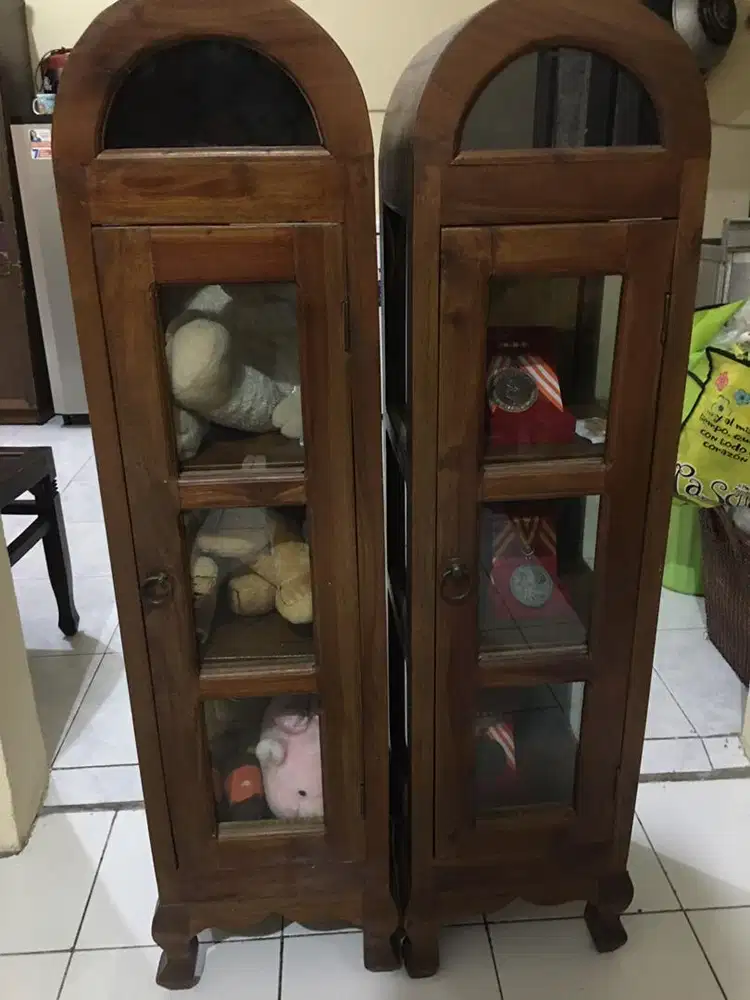 Nakas Jati Sepasang