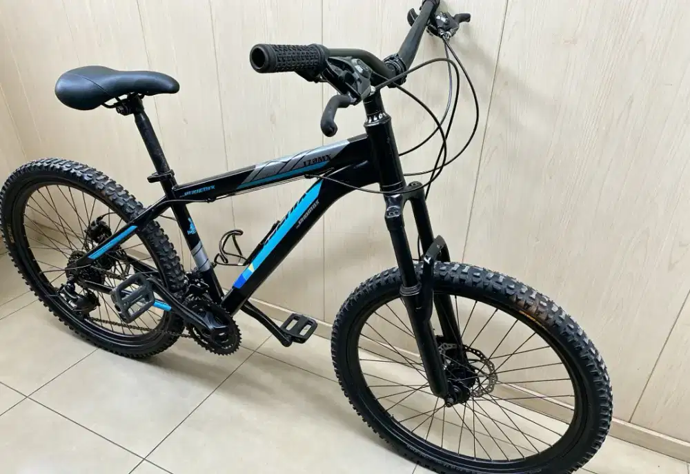 Sepeda gunung MTB bekas uk24