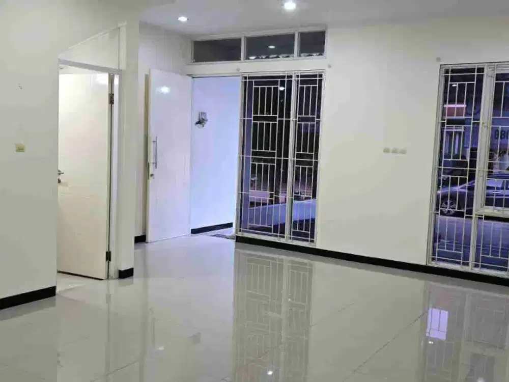 dijual/disewakan rumah siap huni di cluster Pinewood Tki5