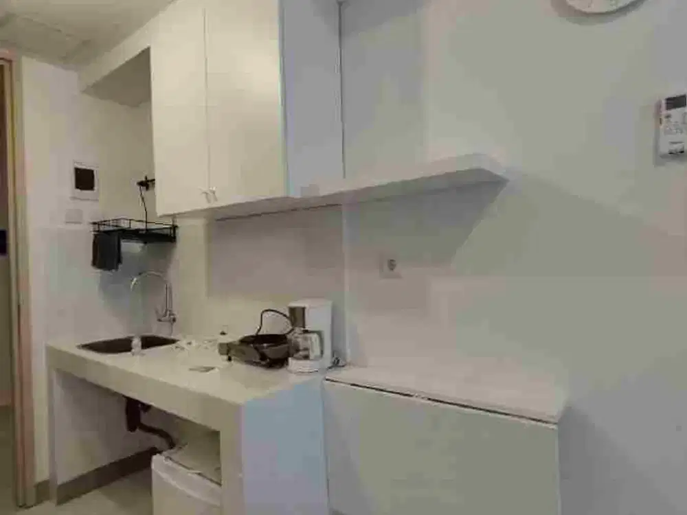DISEWAKAN TERMURAH APARTEMEN TOKYO PIK STUDIO FURNISH LANTAI RENDAH