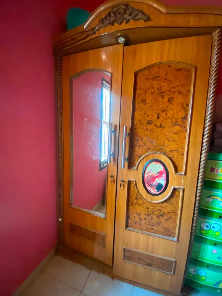 Dijual lemari jati 2 pintu