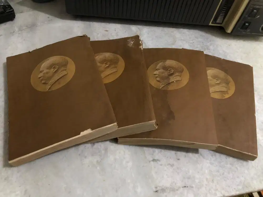 Buku antik ( langka ) Mao Tze Tung set lengkap 1961 original