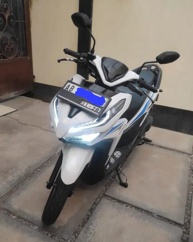 Vario Putih Biru 125cc