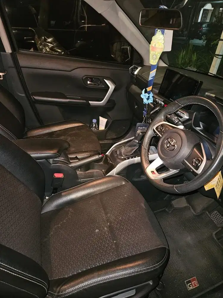 Toyota raize 2023 tangan pertama