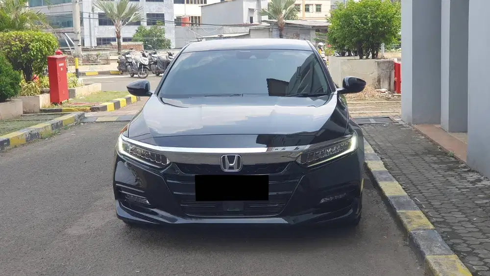 Honda Accord 1.5 Turbo CVT AT Sensing Hitam Mutiara 2019 Low KM