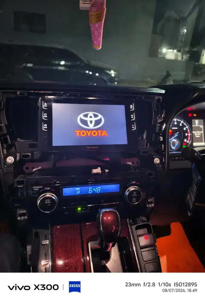 Head unit Standar Original Toyota Alphard atau Velfire
