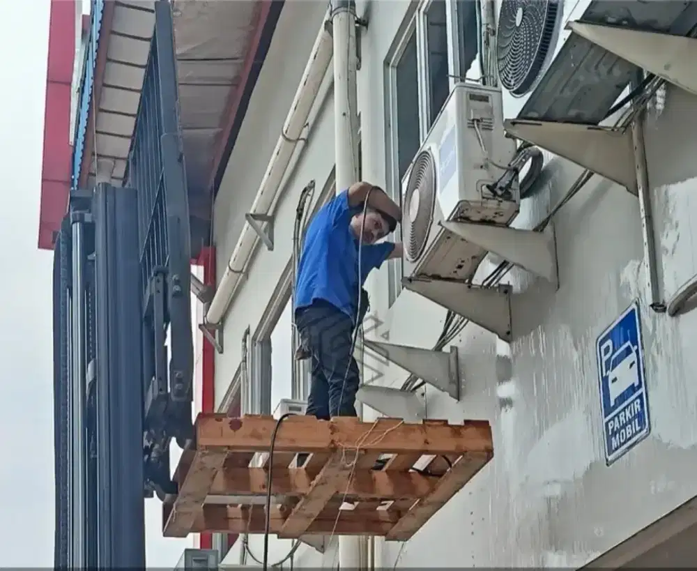 Jasa pasang AC perbaikan kulkas softcase mesin cuci pompa air