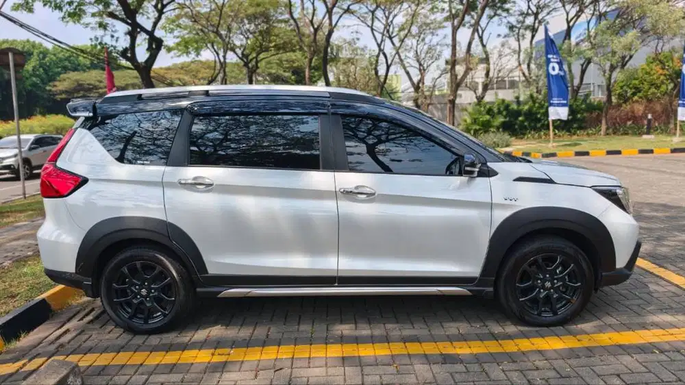 Suzuki XL7 1.5 Alpha Hybrid-AT 2025