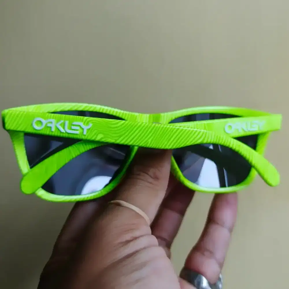 kacamata oakley frogskin original Not rayban tomford cartier fred