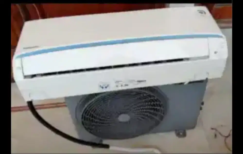 Jual ac panasonik  1 pk R 32 lowwat 700 watt kondisi 95% ori smua