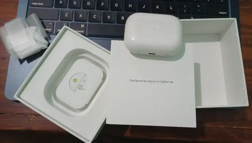Apple AirPods Pro (Generasi ke-2) Original