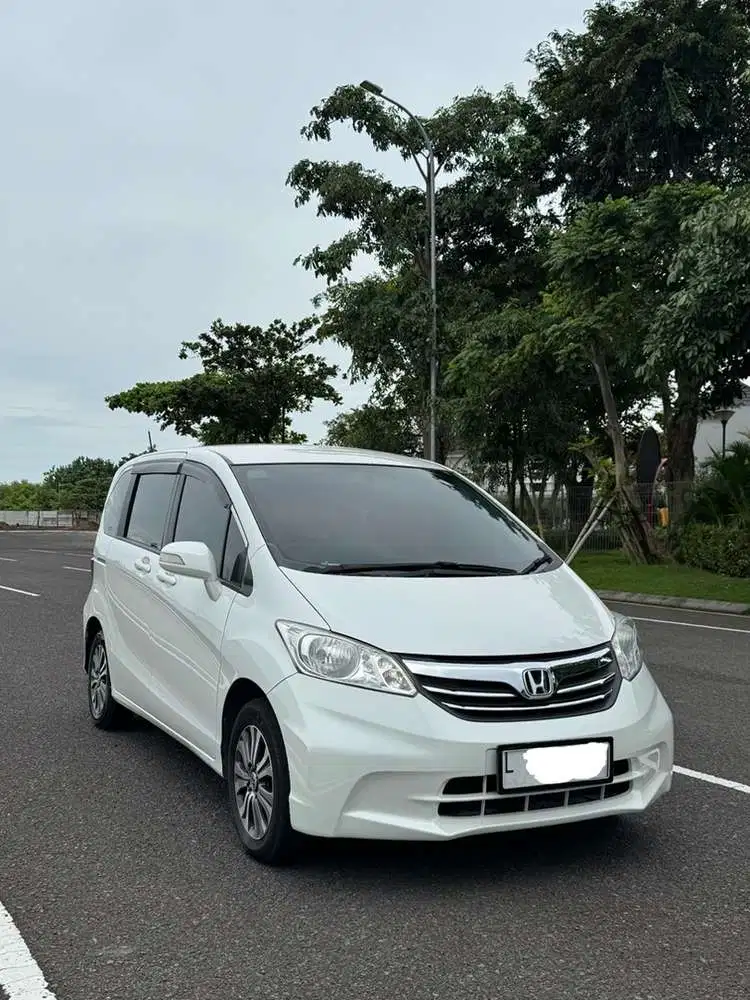 Honda Freed 2012 1.5 E PSD