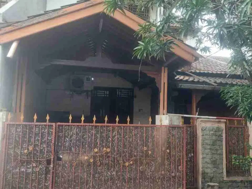 Rumah 2 Lantai Strategis, Nyaman di Tytyan Indah Bekasi