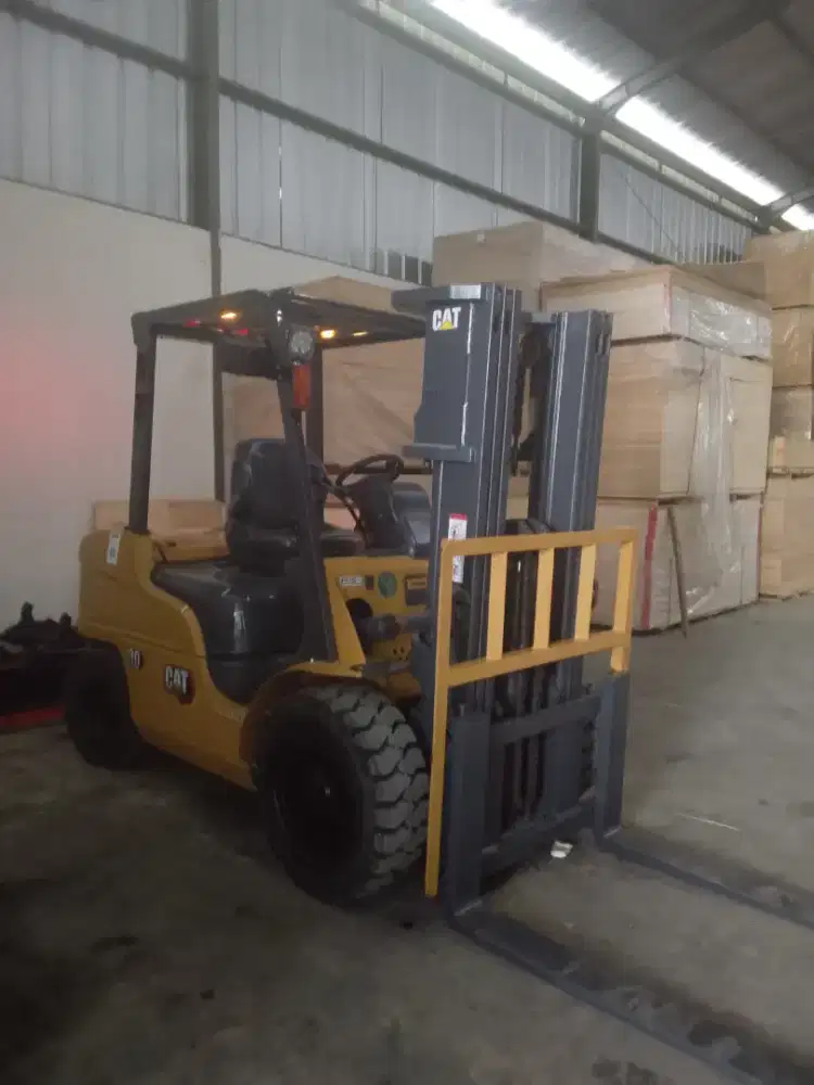 Forklift CAT 3ton treelift