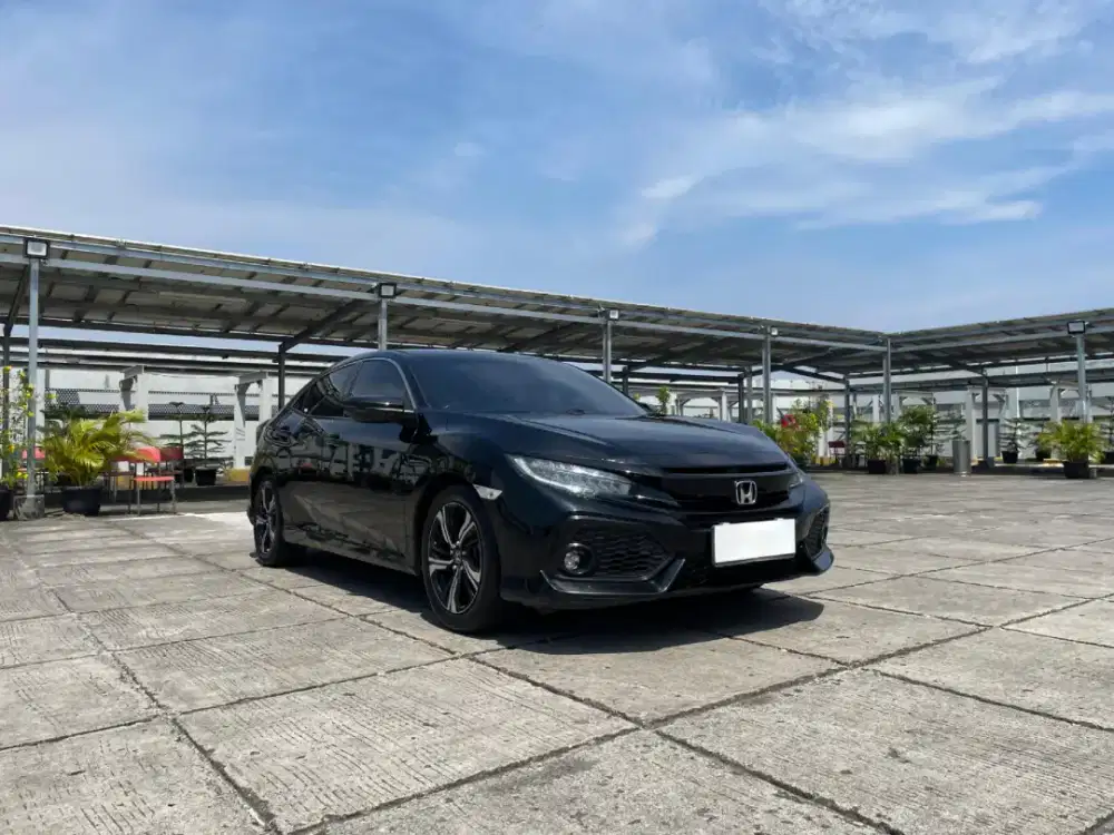 Km40rb. Honda Civic E turbo Hatchback 2018