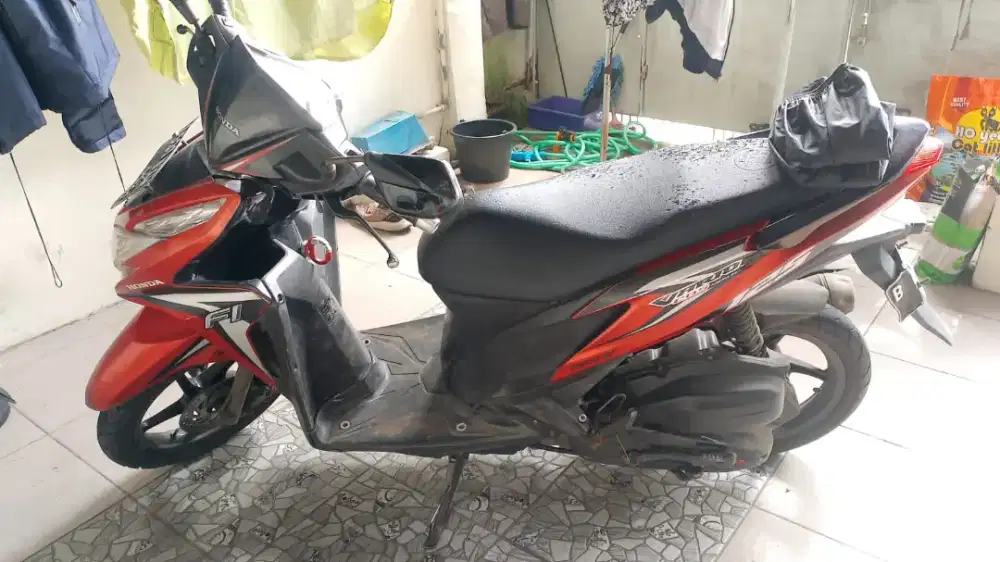 Dijual Vario 125 tahun 2012