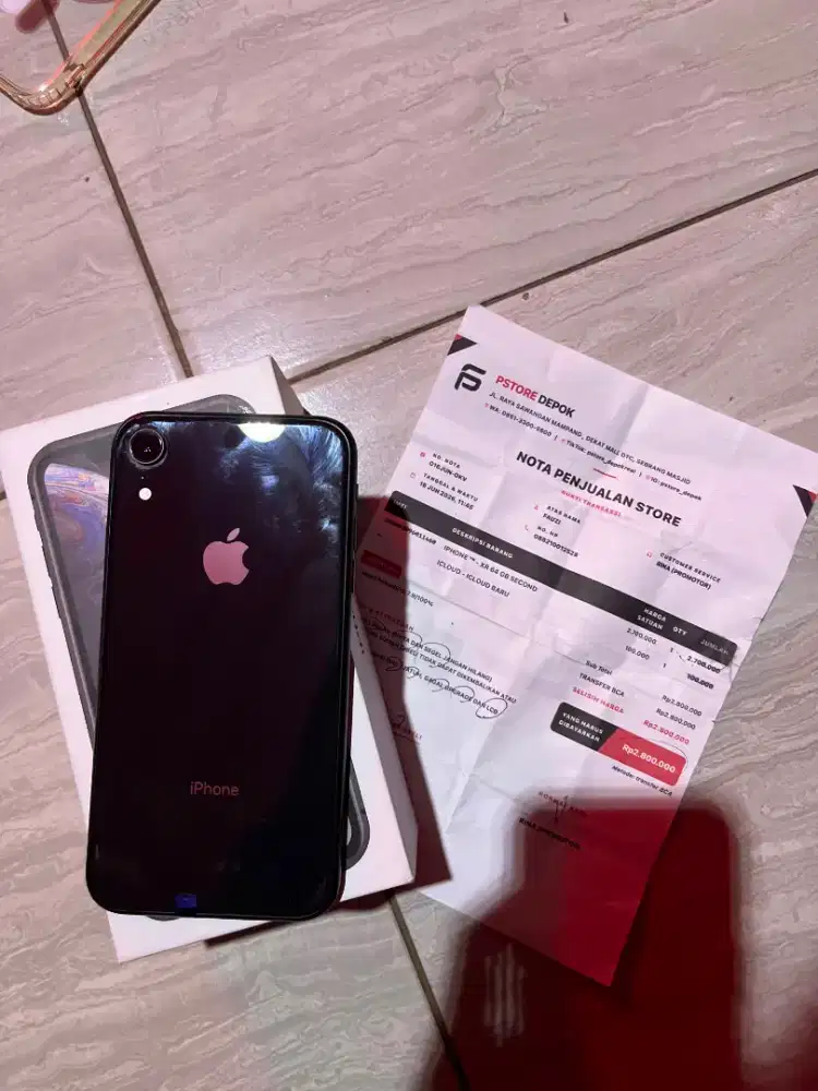 iPhone xr 64 gb
