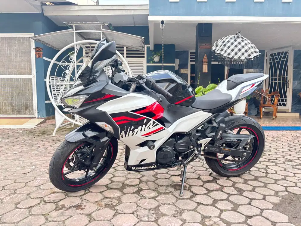 Ninja 250 FI Special Edition