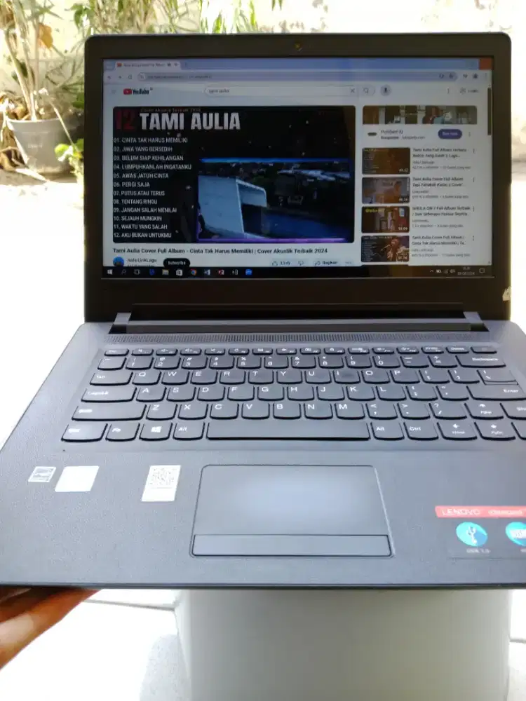 LAPTOP BODY MULUS LIKE NEW SLIM RINGAN WINDOWS 10