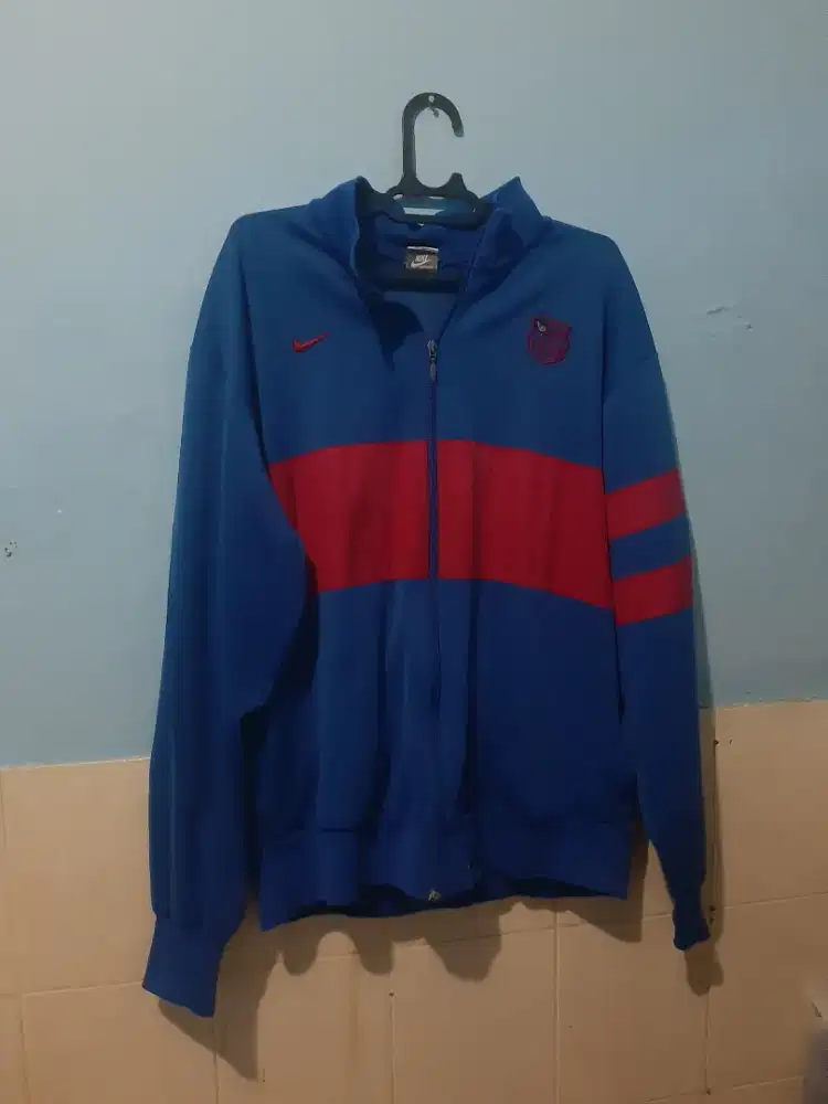 Jaket bacelona nike