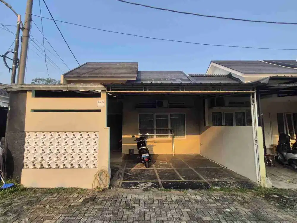 DIJUAL – Rumah Hook Siap Huni Depan Taman di Cinangka Depok