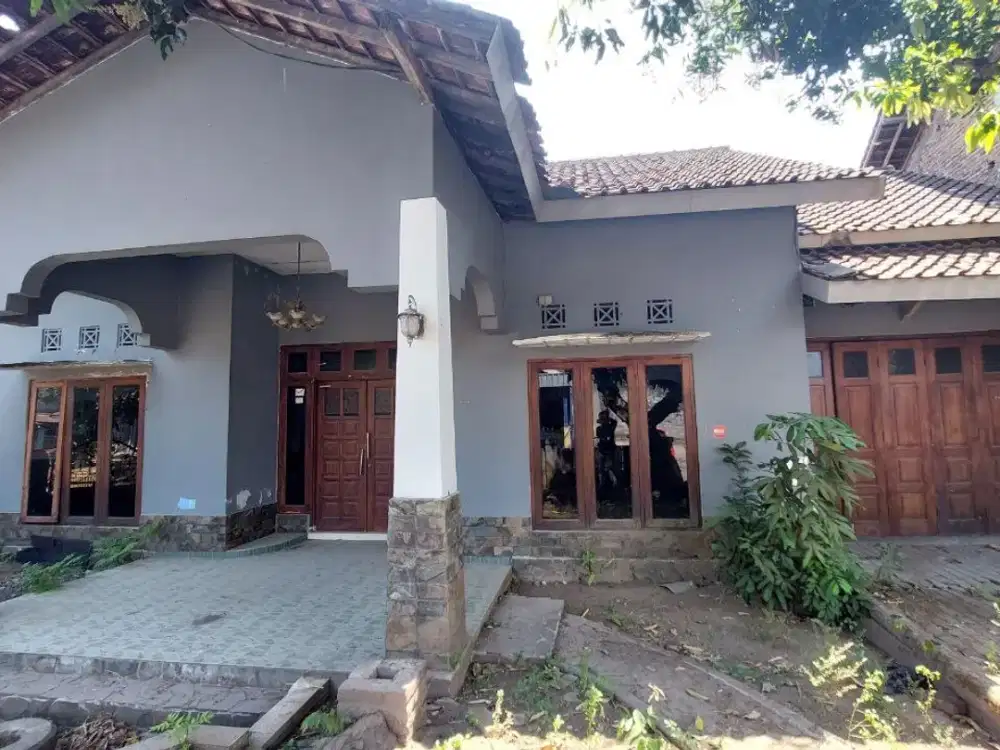 Jual Cepat Rumah Posisi Hook dekat Dealer Mobil Daihatsu, Datsun