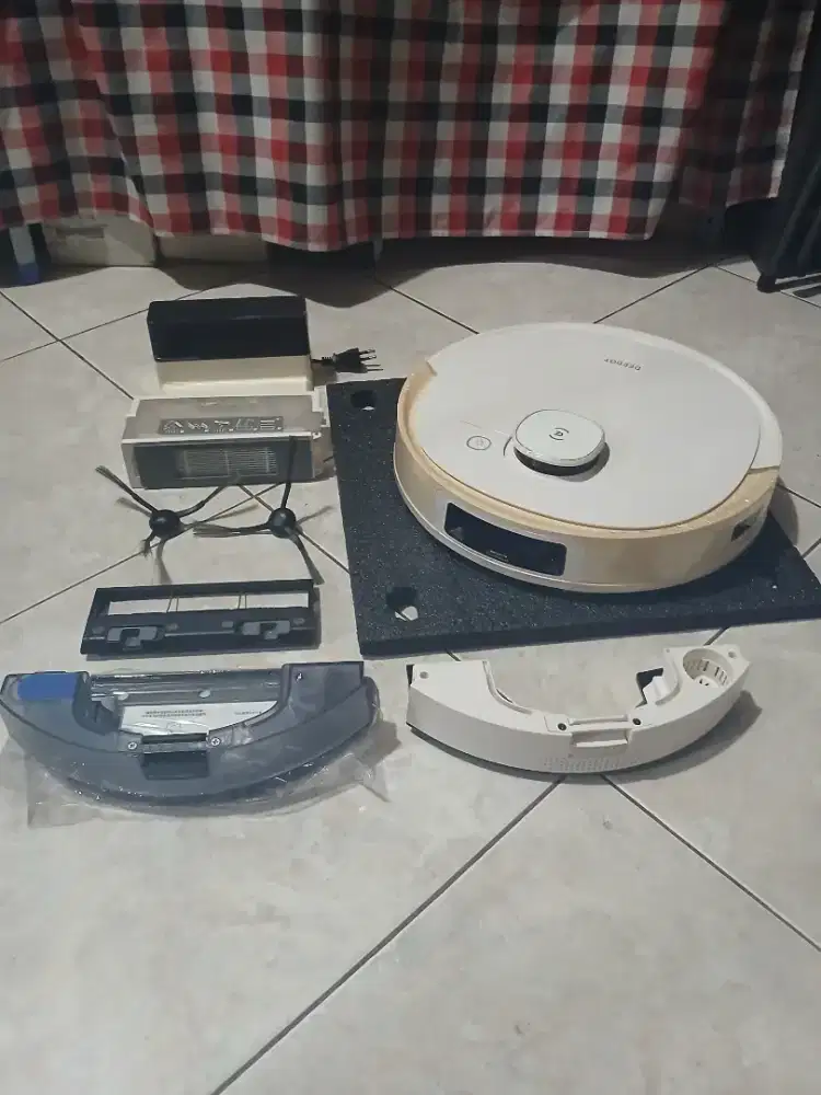 Ecovacs Deebot T9 robot vacuum cleaner