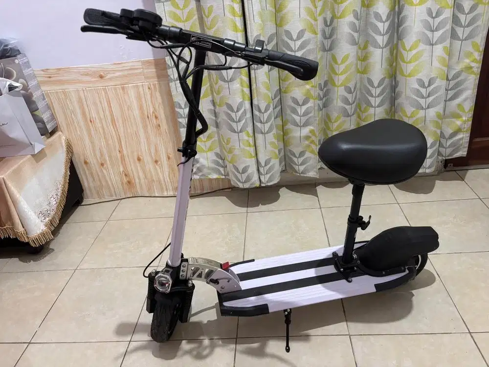 Skuter Listrik SEALUP Q8 NFC Lipat - Skuter Lipat Listrik 36V 400W