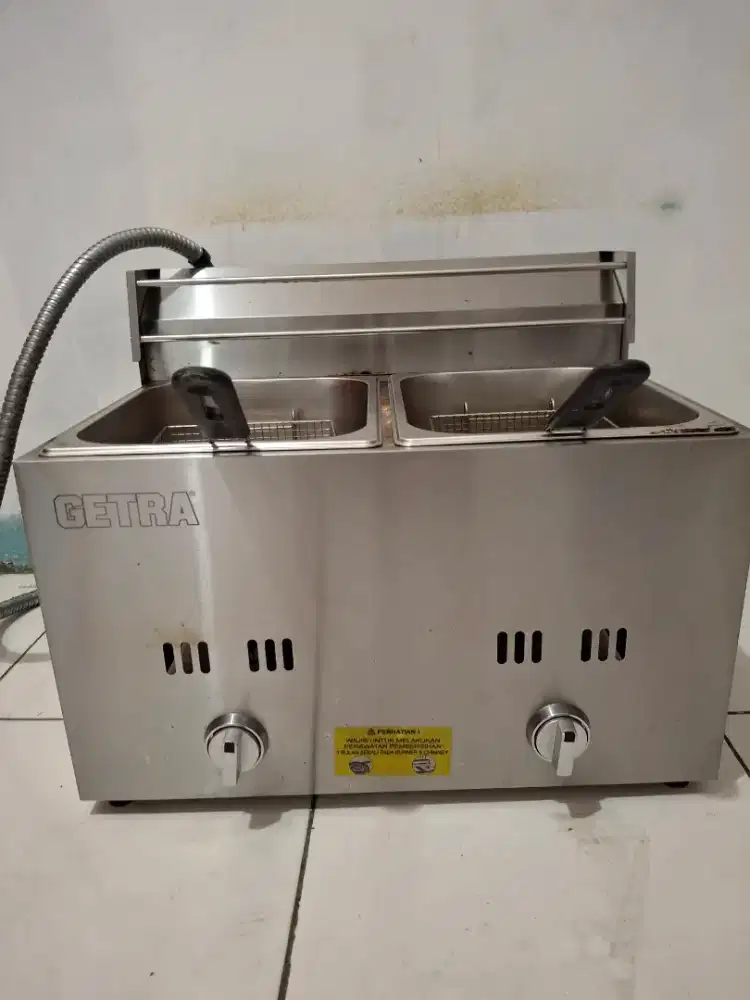 Deep fryer Getra bekas 4 bpl pemakaian