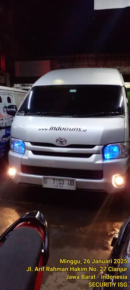Edisi peremajaan, di jual a unit toyota hiace commuter 2018,