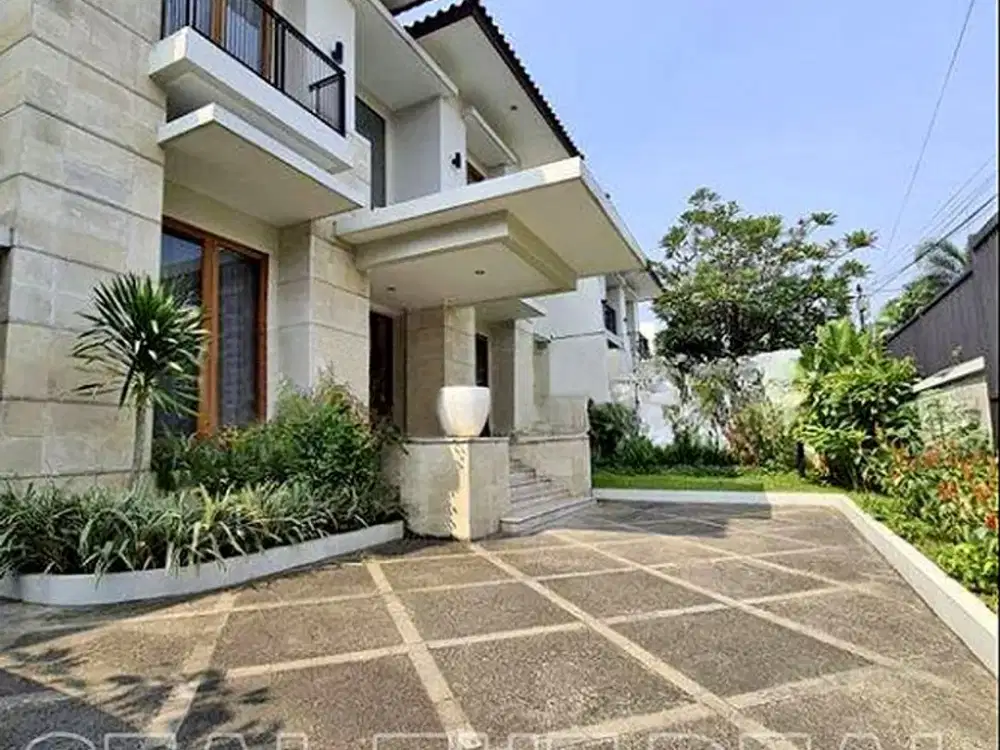 Disewakan Rumah 5 KT di Area Kemang Jakarta Selatan | Std561