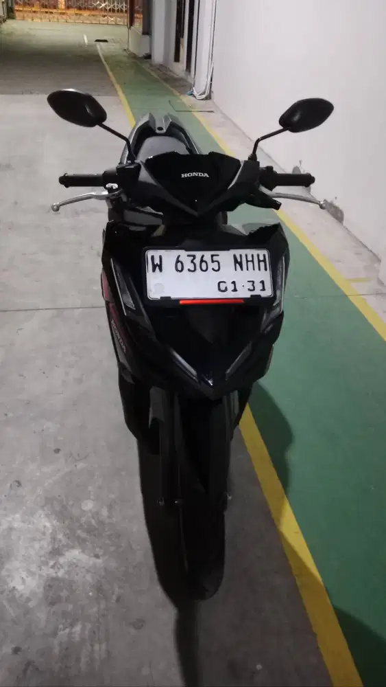 Dijual vario 125 gen 3 warna hitam