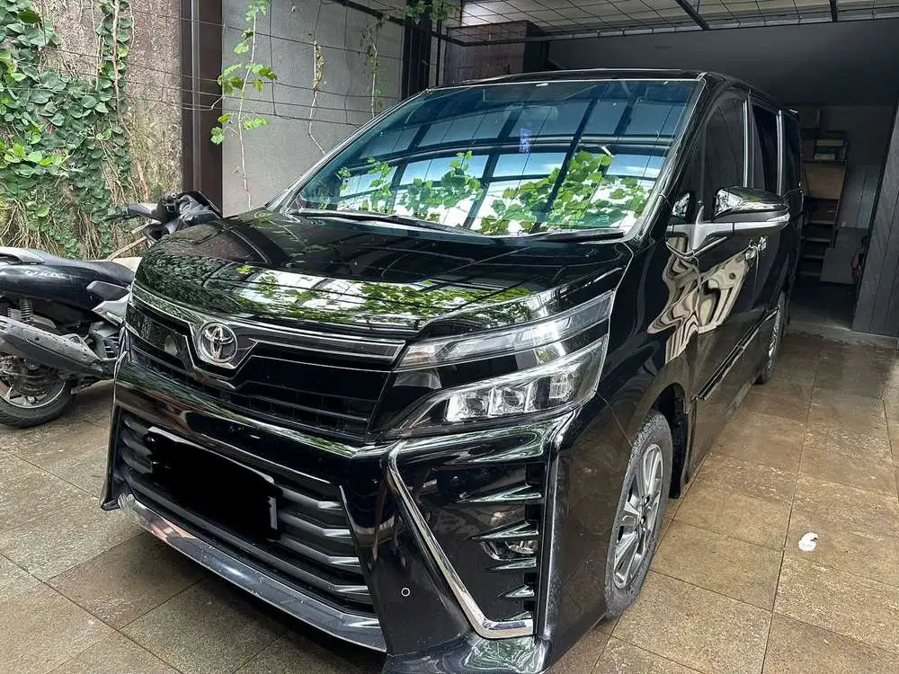 Toyota Voxy 2019 Bensin