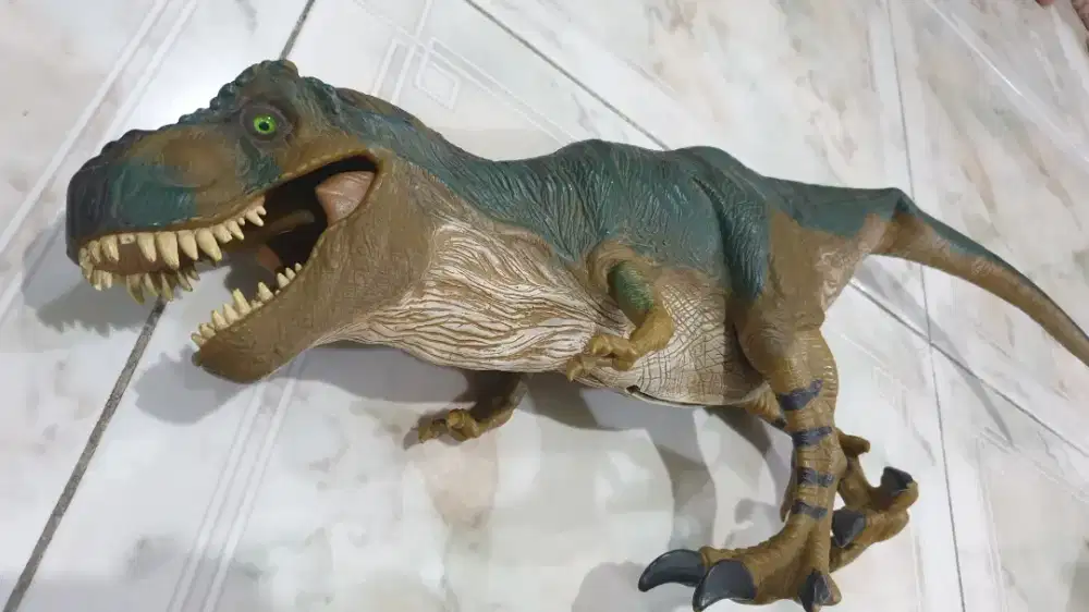Mainan dinosaurus