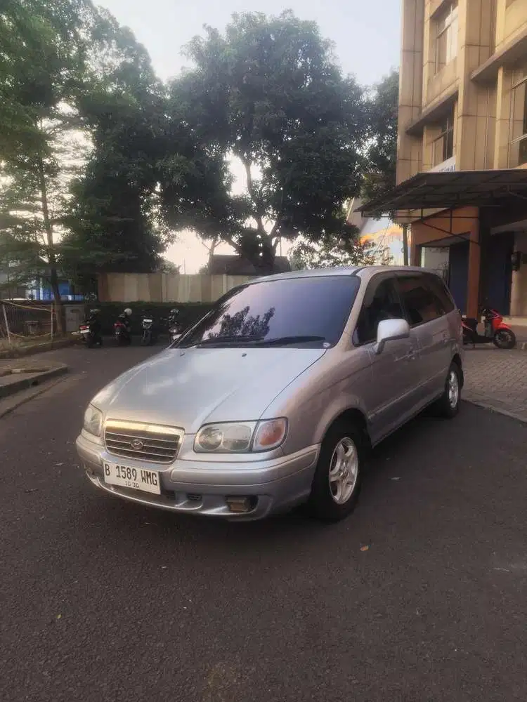 Hyundai Trajet GLS Metik 2000 Pajak Idup & Sehat Walafiat