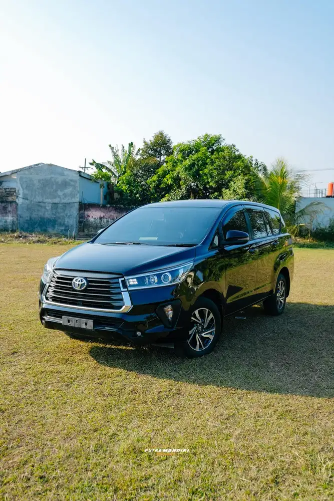 Innova Reborn V Diesel Matic 2021 Solar Facelift