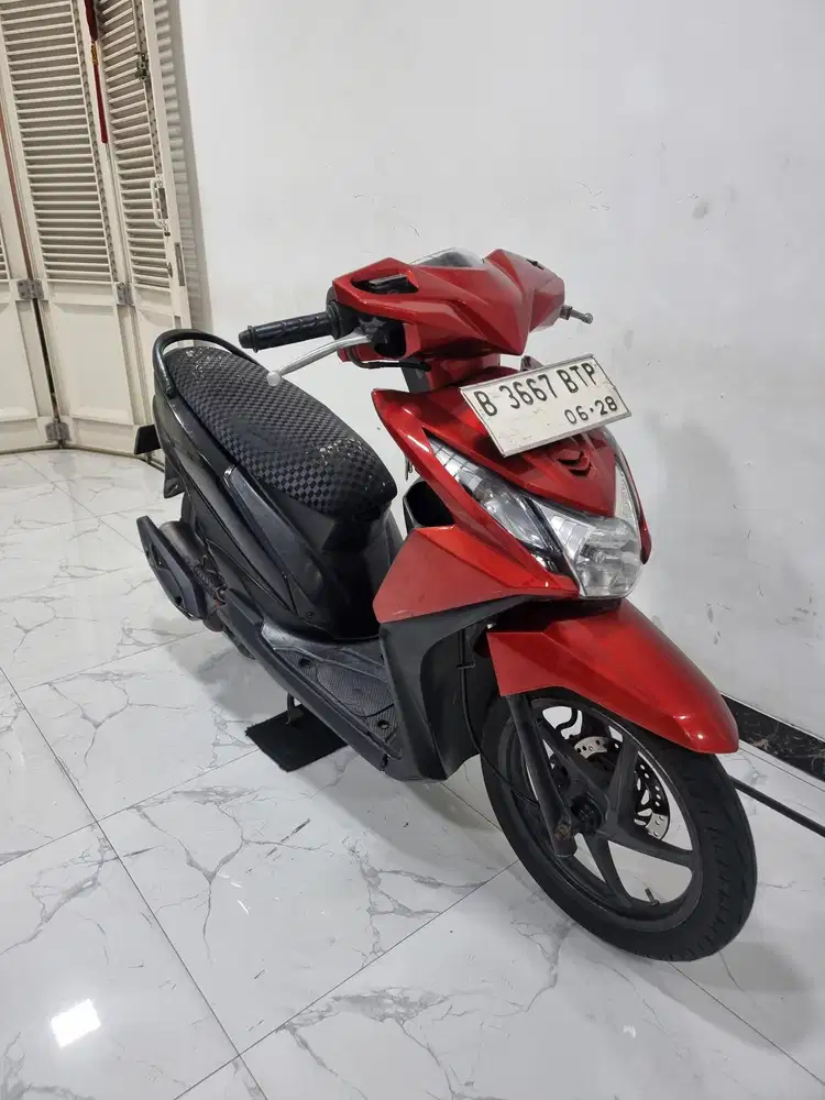Honda Beat Fi 2013 bln 6 mesin halus