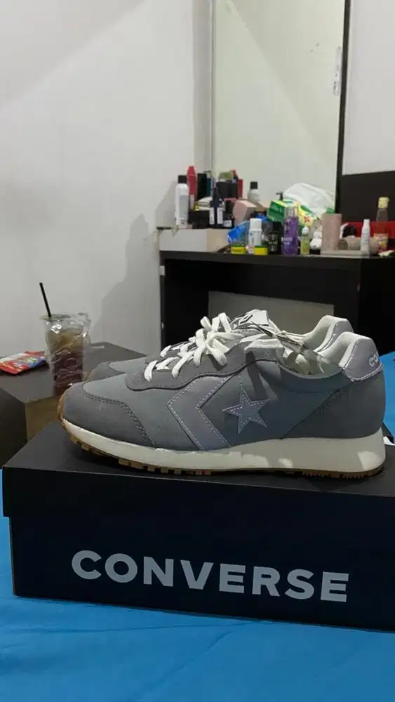 sepatu Converse omega OX