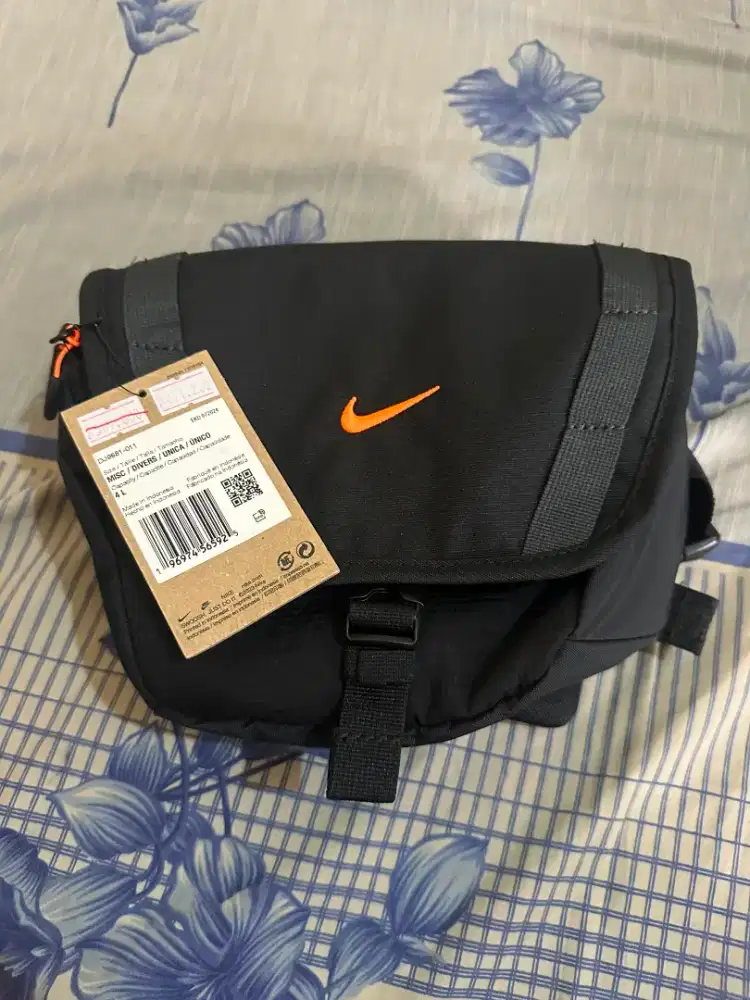 Nike ori 4 in 1