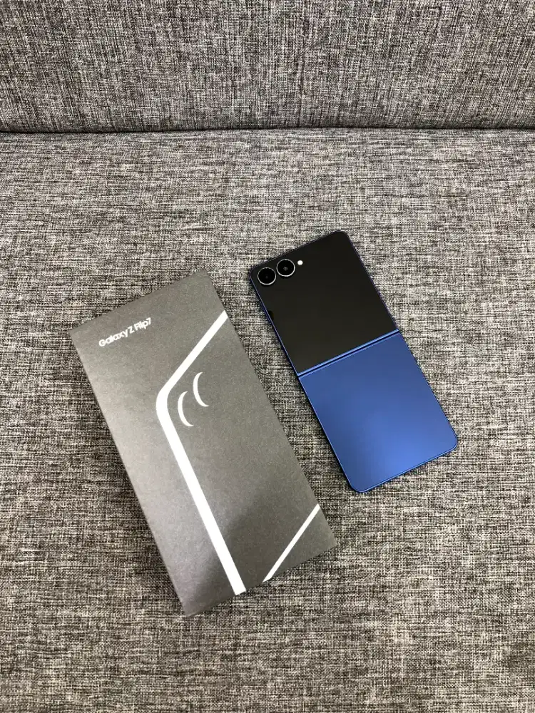 Samsung Z flip 7 5g 12/256gb