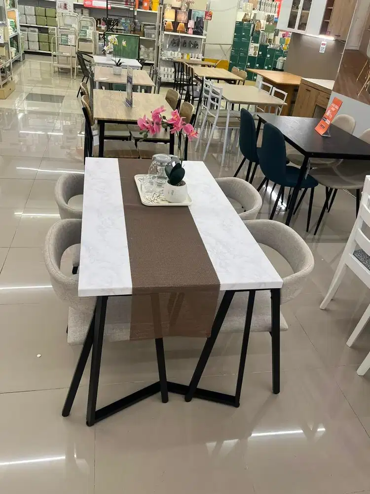 Meja makan set harper